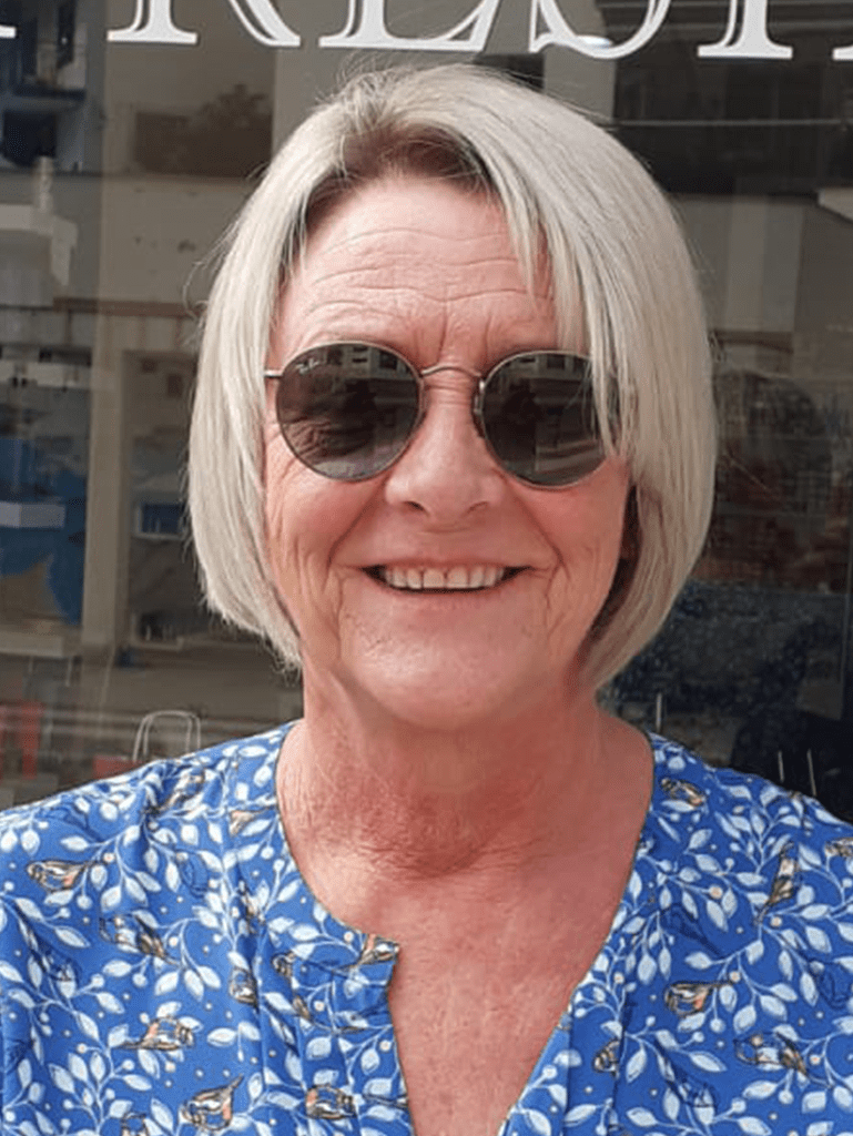 Suzanne Barrens